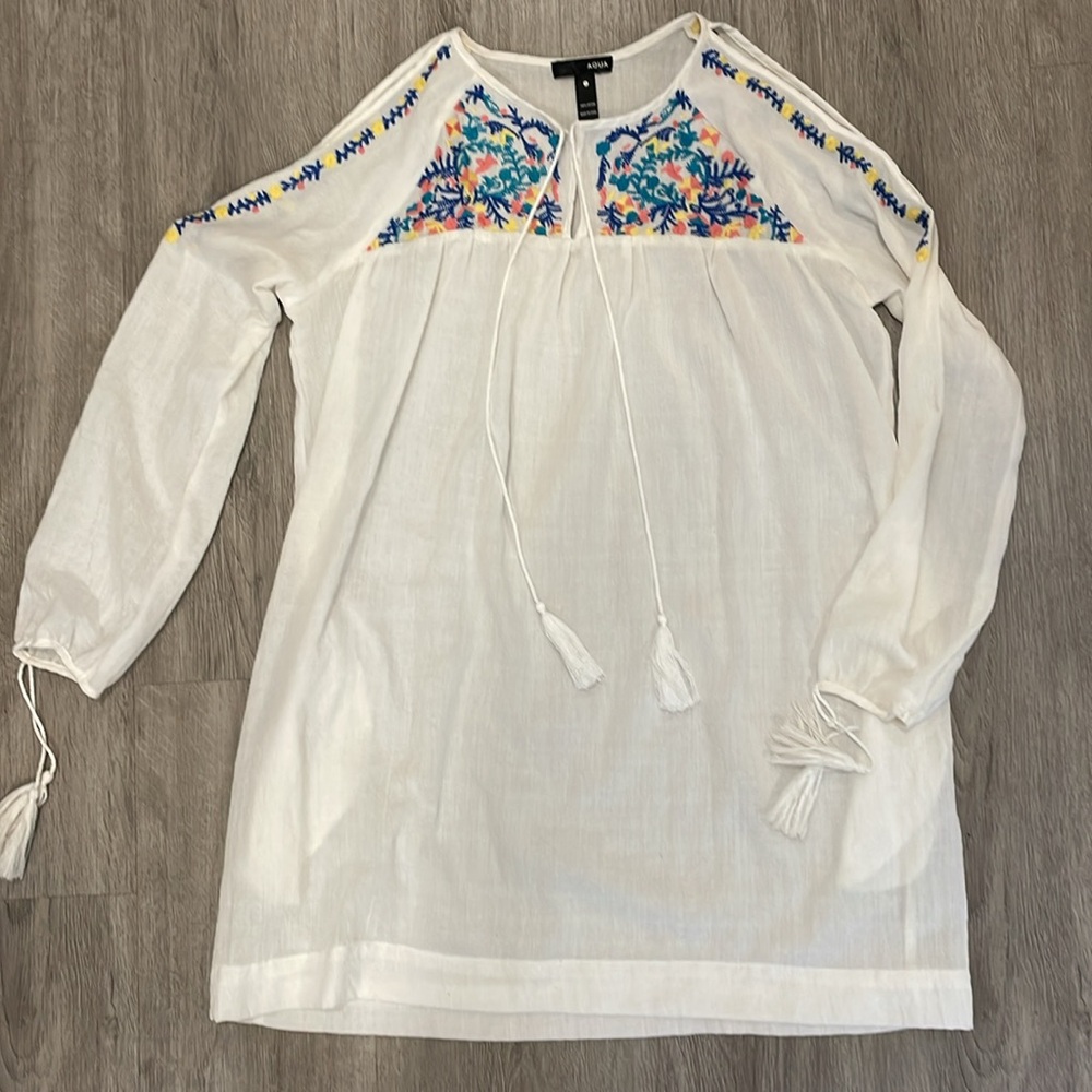 Aqua White Textured Top Cold Shoulder with Embroidered Details‎ Tassels Small